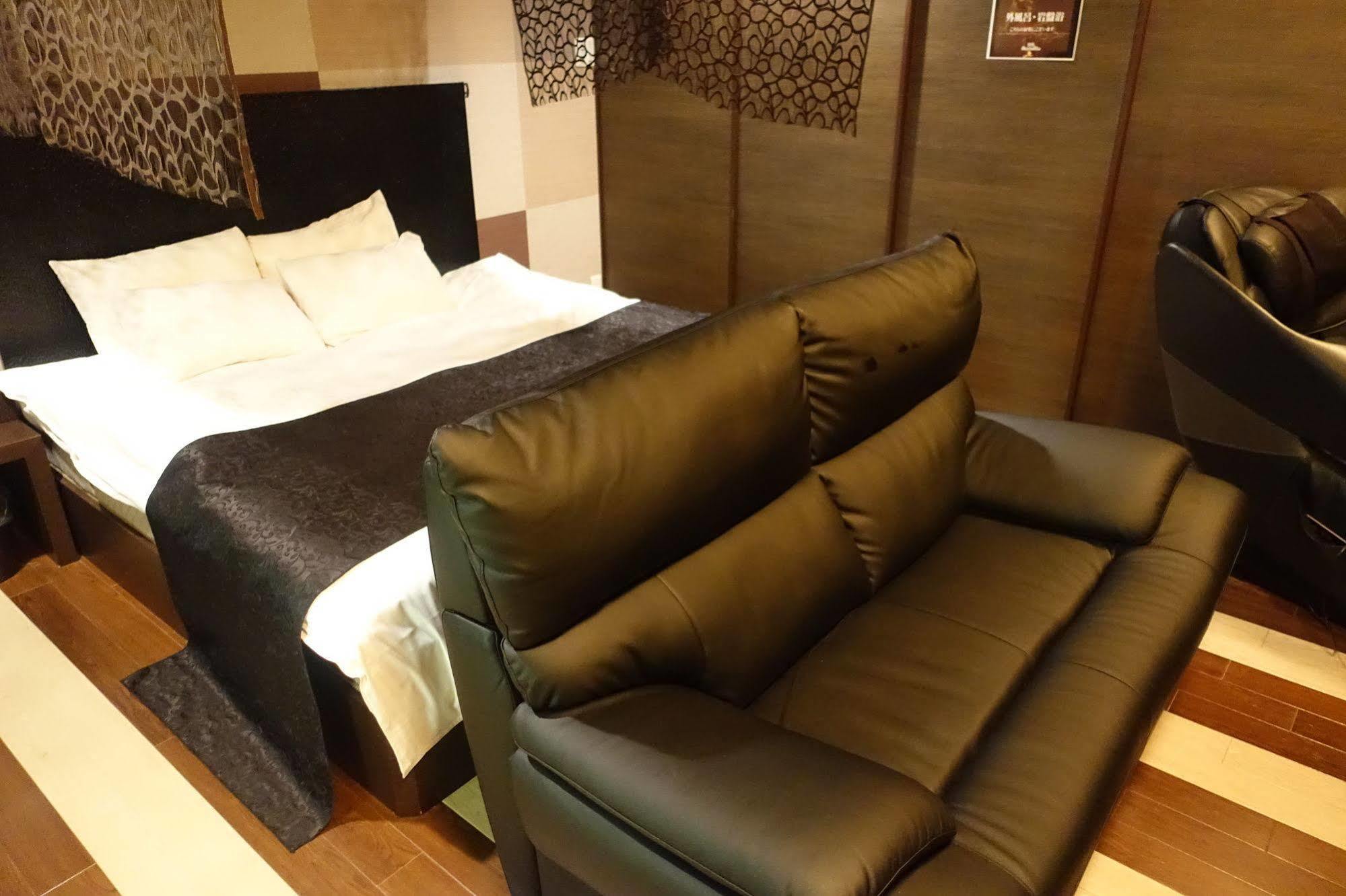 ホテル ポルト 男塾ホテルグループ (Adults Only) Himeji Exterior photo